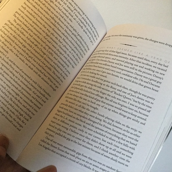 Slash book - Picture 5 of 5